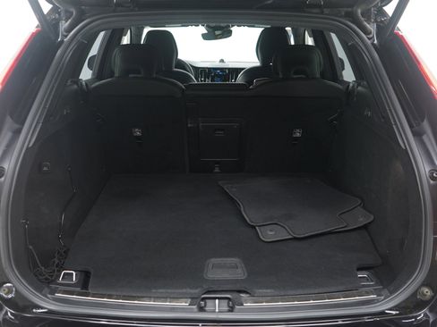 Used 2023 Volvo XC60 T8 Polestar image 18