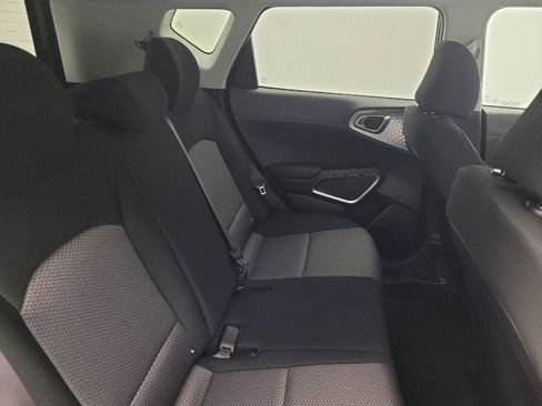 Used 2025 Kia Soul LX w/ LX Technology Package image 19