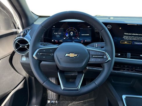 New 2026 Chevrolet Equinox LT image 12