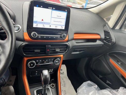 Used 2018 Ford EcoSport SES image 11