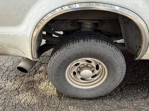 Used 2001 Ford F250 XLT image 15