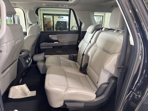 Used 2025 Ford Expedition Max Active image 10