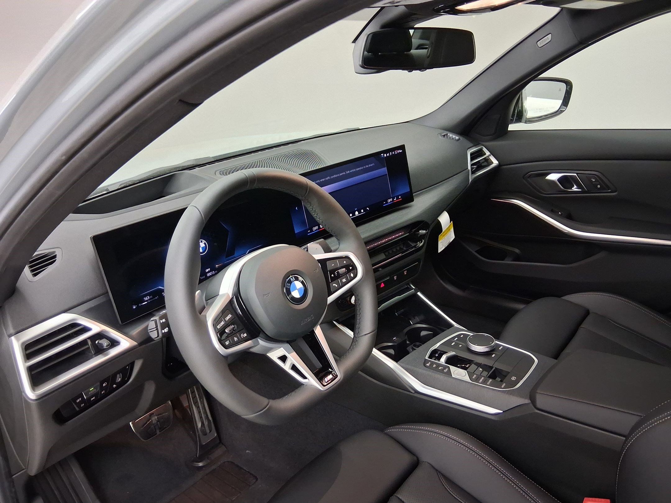 New 2026 BMW 330i Sedan w/ M Sport Package RWD image 2