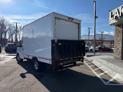 Used 2020 Chevrolet Express 3500 w/ Power Convenience Package image 10