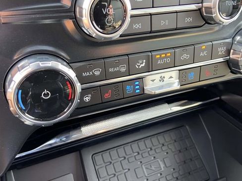 New 2025 Ford F150 Lariat w/ Equipment Group 502A High image 24