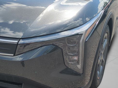 New 2026 Kia K4 LXS image 10