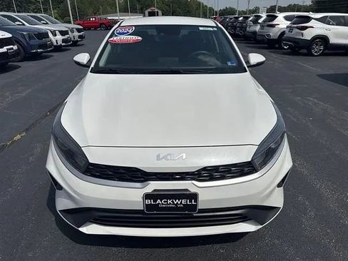 Used 2024 Kia Forte LXS w/ LXS Technology Package FWD image 2