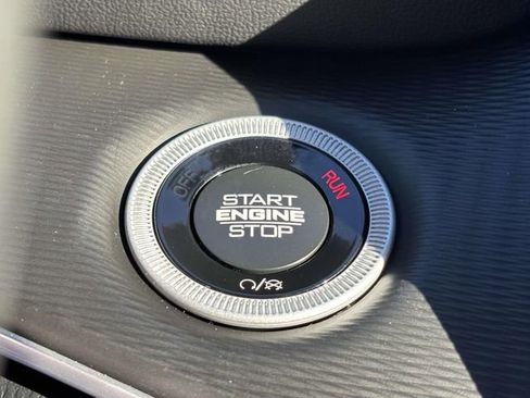 New 2025 Jeep Grand Cherokee Laredo X w/ Luxury Tech Group I image 22