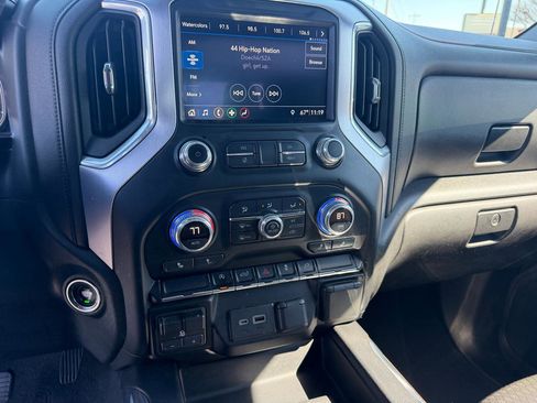 Used 2019 GMC Sierra 1500 Elevation w/ Elevation Value Package image 9