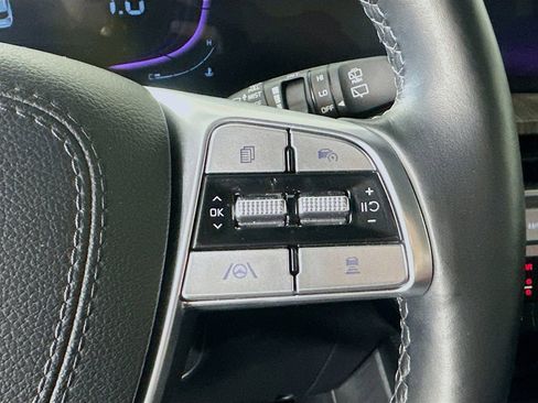 Certified 2024 Kia Telluride EX w/ EX Captain's Chair Package AWD/4WD image 13