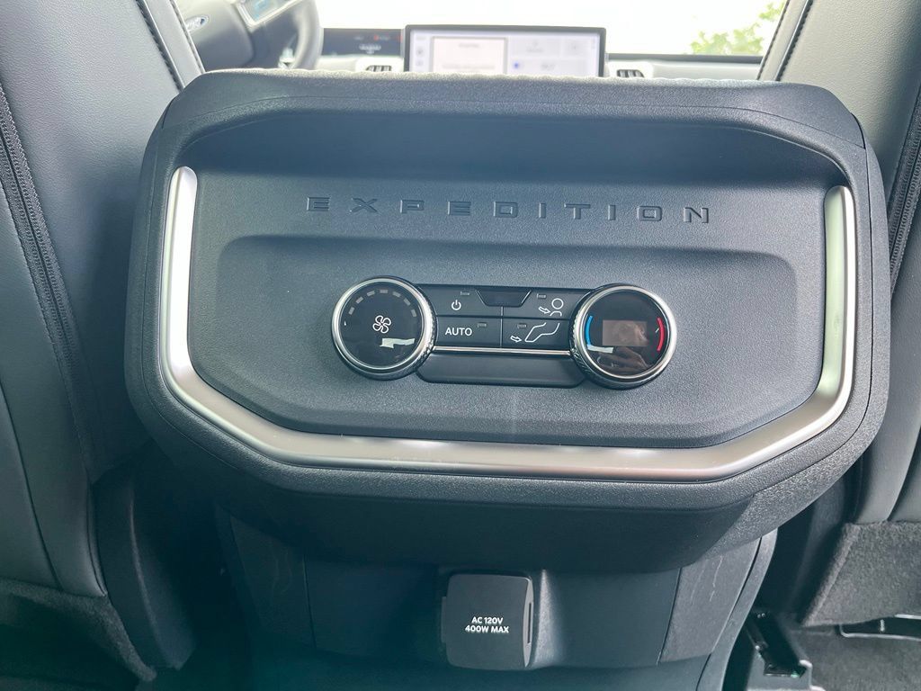 New 2027 Ford Expedition Active AWD/4WD image 16