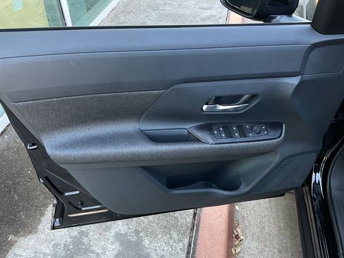 New 2026 Nissan Kicks SV image 12