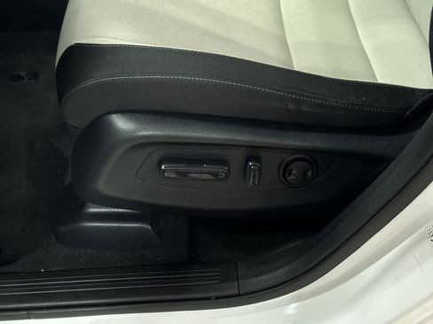 Certified 2023 Honda CR-V EX image 23