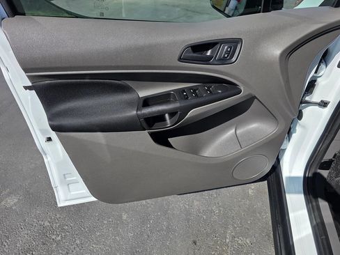 Used 2020 Ford Transit Connect XL image 24