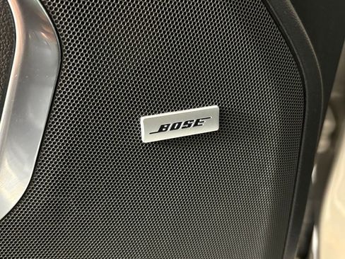 Used 2021 Chevrolet Tahoe Premier w/ Premium Package image 19