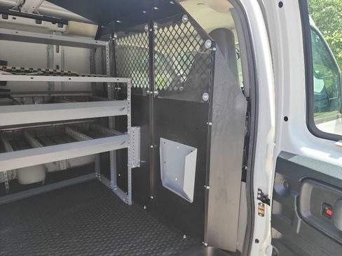 Used 2016 Chevrolet Express 2500 RWD image 14