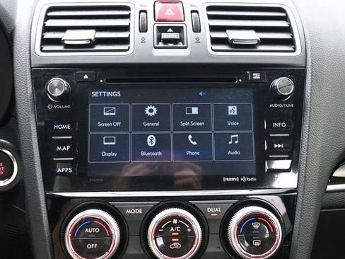 Used 2018 Subaru Forester 2.5i Touring AWD/4WD image 16