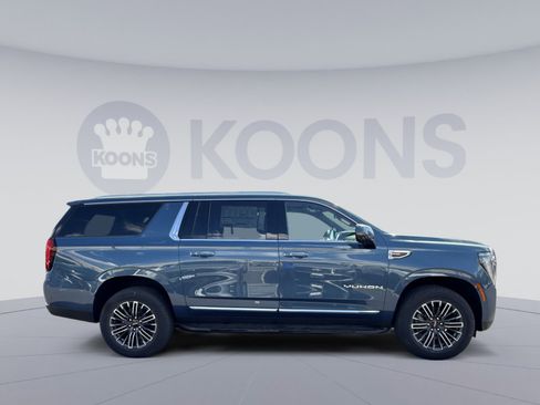 New 2026 GMC Yukon XL Elevation w/ Elevation Premium Package AWD/4WD image 8