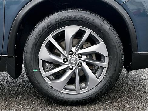 Used 2016 Nissan Rogue SL w/ SL Premium Package AWD/4WD image 9