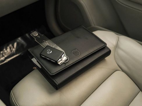 Used 2017 Volvo XC90 T6 Momentum w/ Vision Package image 64