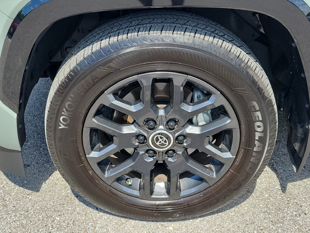 Used 2024 Toyota Sequoia Platinum AWD/4WD image 12