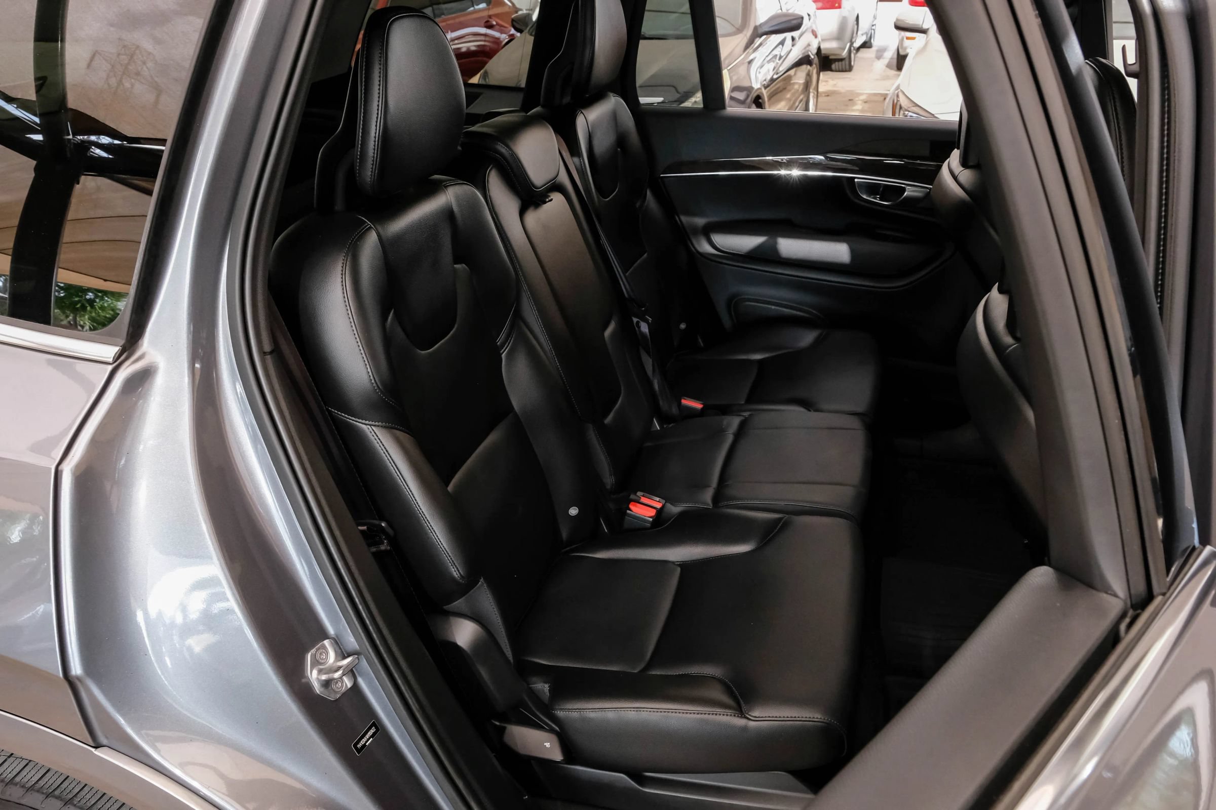 Used 2017 Volvo XC90 T5 Momentum w/ Vision Package FWD image 37
