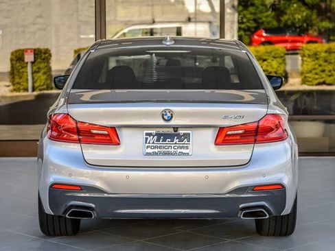 Used 2018 BMW 540i w/ M Sport Package RWD image 8