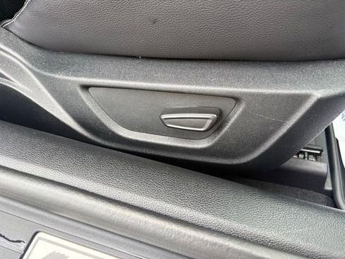 Used 2022 Ford Mustang Premium RWD image 30