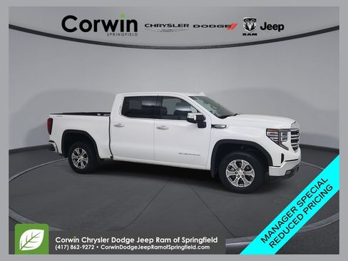 Used 2025 GMC Sierra 1500 SLT AWD/4WD image 1