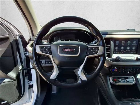 Used 2020 GMC Acadia Denali w/ Technology Package AWD/4WD image 28