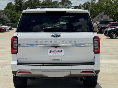 Used 2023 Ford Expedition Limited AWD/4WD image 5