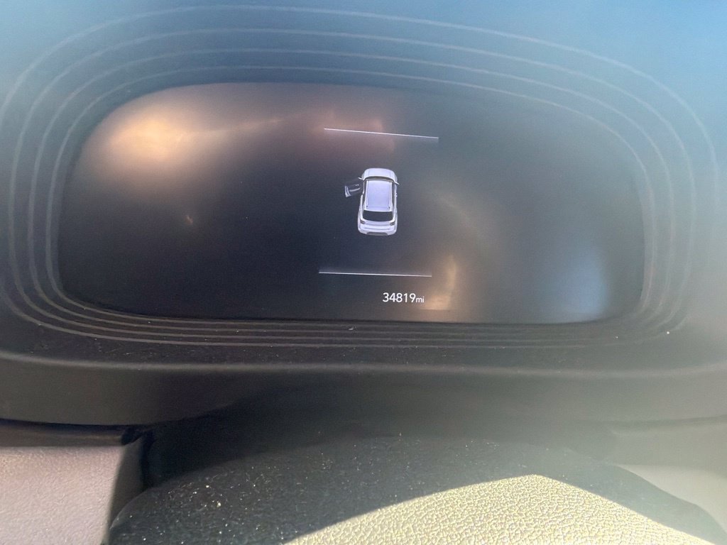 Used 2024 Hyundai Venue SEL FWD image 16
