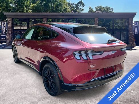 Used 2025 Ford Mustang Mach-E Premium w/ Sport Appearance Package AWD/4WD image 5