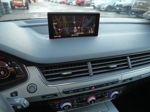 Used 2019 Audi Q7 2.0T Premium Plus w/ Premium Plus Package image 22