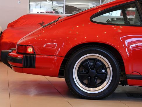 Used 1988 Porsche 911 Carrera image 76