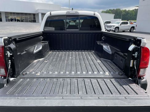 Used 2023 Toyota Tacoma SR AWD/4WD image 11