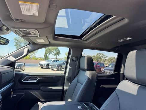 New 2026 Chevrolet Silverado 1500 LTZ w/ LTZ Premium Package image 16