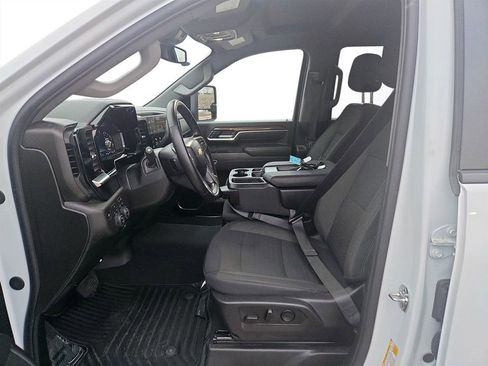 Used 2025 Chevrolet Silverado 2500 LT w/ Safety Package image 26