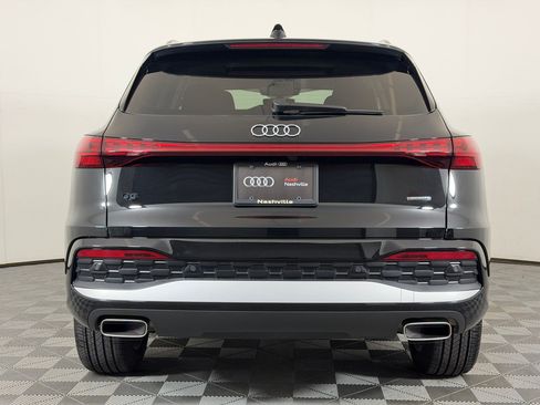 Certified 2025 Audi Q5 Premium w/ Convenience Package AWD/4WD image 10