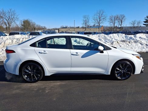 Used 2025 Toyota Corolla SE image 7