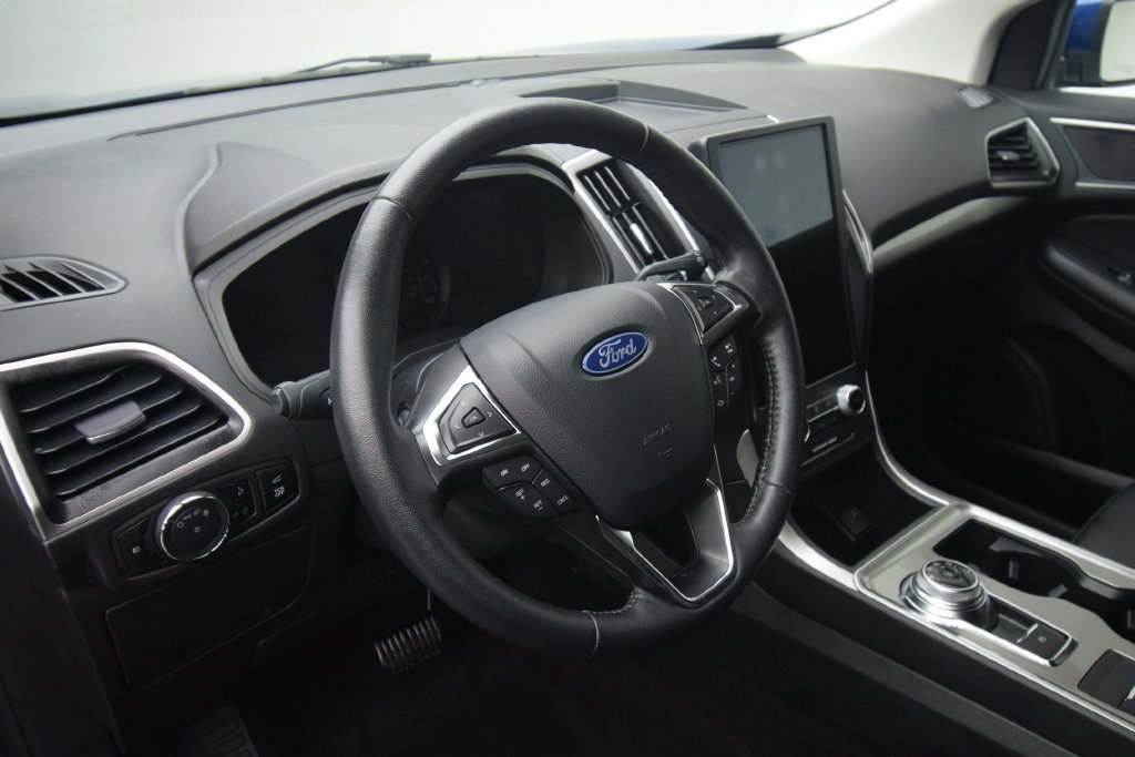 Used 2024 Ford Edge SEL w/ Convenience Package AWD/4WD image 11