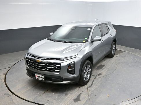 Used 2025 Chevrolet Equinox LT image 25