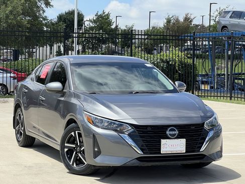 Used 2024 Nissan Sentra SV FWD image 2