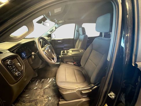 Used 2020 Chevrolet Silverado 1500 Custom w/ Custom Value Package image 13