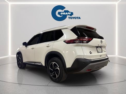 Used 2021 Nissan Rogue SL w/ Premium Package AWD/4WD image 11