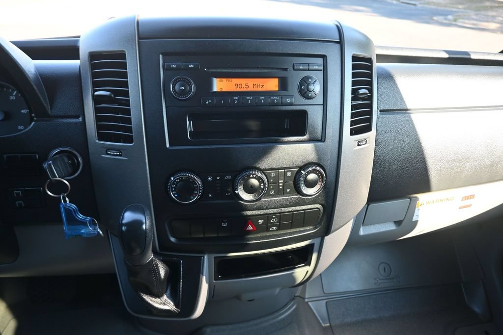 Used 2013 Mercedes-Benz Sprinter 2500 image 35