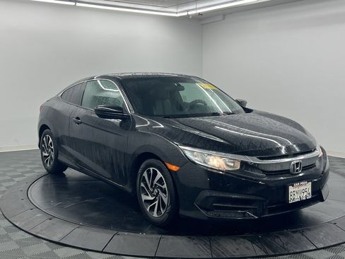 Used 2018 Honda Civic LX image 2