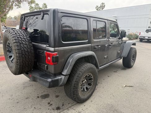 Used 2018 Jeep Wrangler Unlimited Rubicon w/ Steel Bumper Group image 7