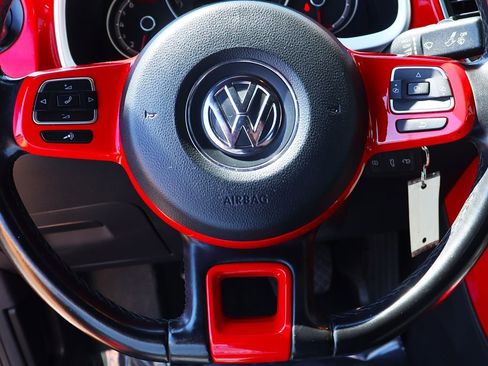 Used 2018 Volkswagen Beetle 2.0T SE image 54