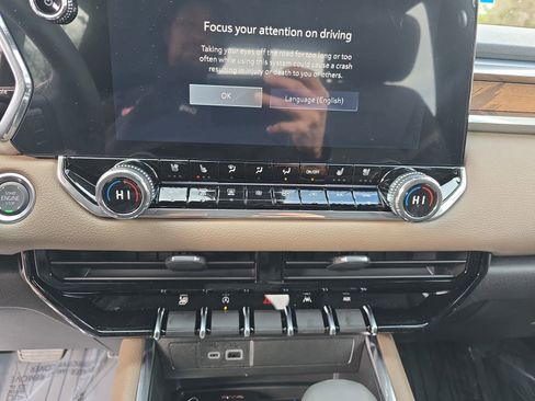 New 2026 GMC Canyon Denali image 23